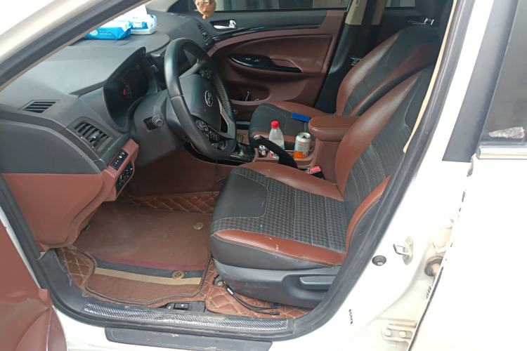 Used BYD Surui 2015 1.5L Manual Comfort Model
