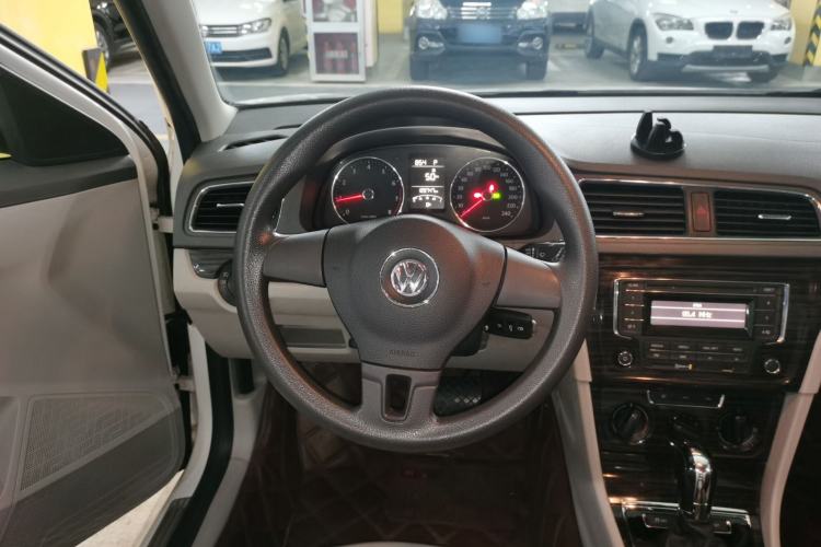 Used Volkswagen Gran Lavida 2013 1.6L Automatic Comfort Model