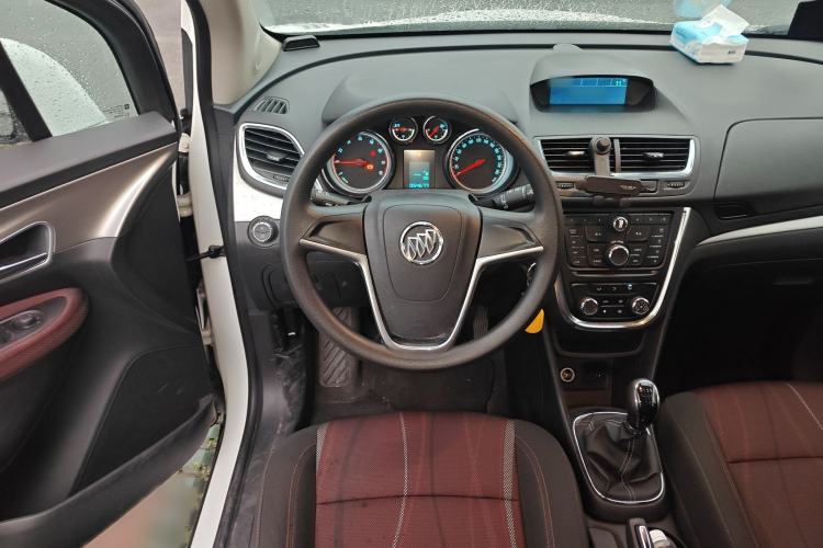 Used Buick Encore 2014 1.4T Manual Two-Wheel Drive Urban Advanced Model Steering Wheel