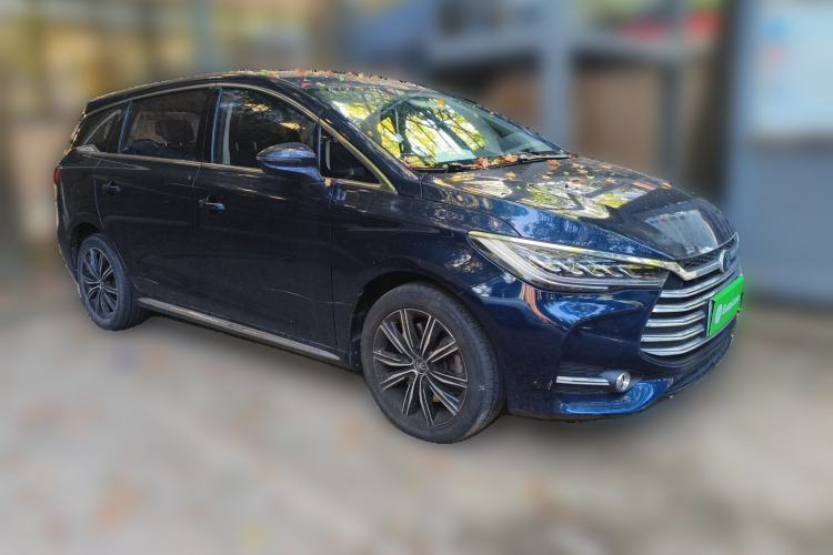 Used BYD Song MAX New Energy 2019 DM 1.5T Smart Connect Advanced 7-Seater China VI Standard Front Right 45 Deg