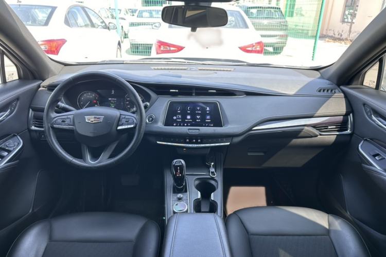 Used Cadillac XT4 2021 28T Two-Wheel Drive Tech Edition
