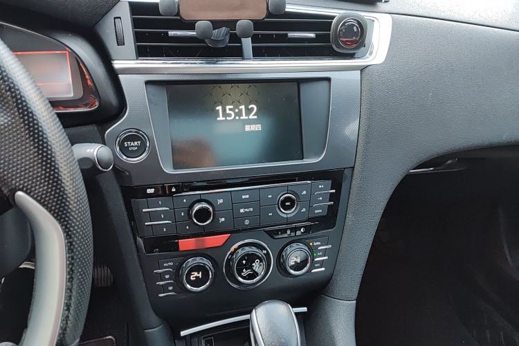 Used DS 6 2014 1.6T Luxury Edition THP160
