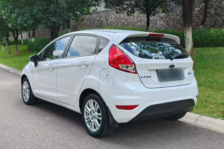 Used Ford Fiesta 2013 Hatchback 1.5L Automatic Fashion Edition