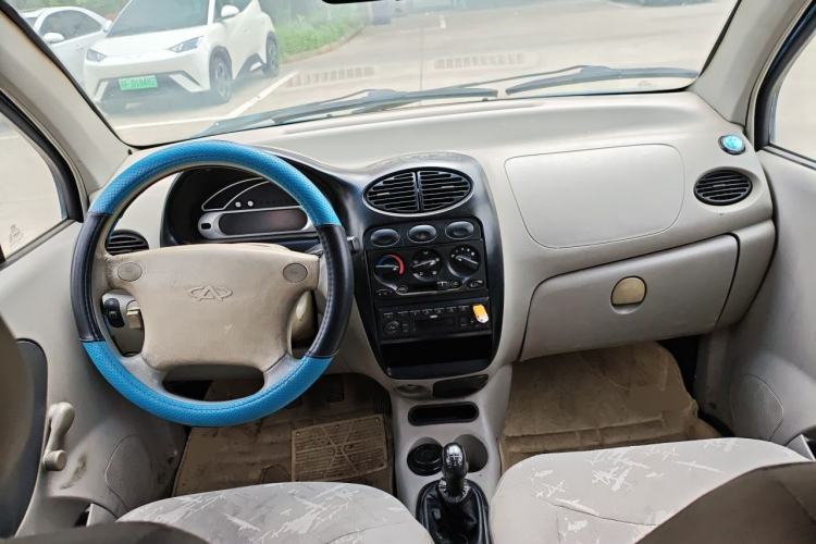 Used Chery QQ3 2012 Fashion Edition 1.0L Manual Champion Version
