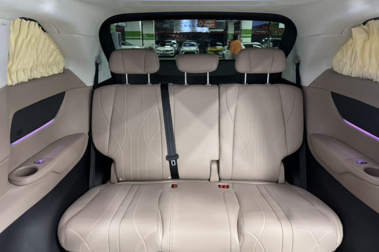 Used XPeng X9 2024 702 Ultra-Long Range Max
