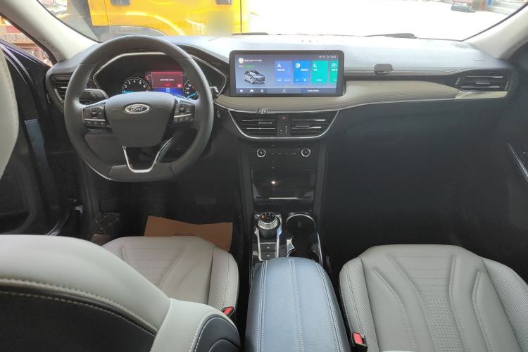 Used Ford Escape 2020 EcoBoost 245 4x4 Enjoyment Model Center Console