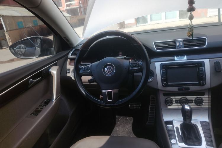Used Volkswagen Magotan 2015 1.8TSI Prestige Model Steering Wheel