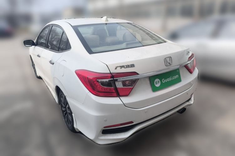 Used Honda Crider 2013 1.8L automatic luxury edition
