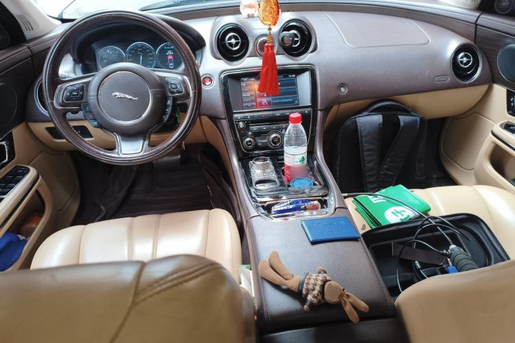 Used Jaguar XJ 2015 XJL 3.0 SC Elegant Business 80th Anniversary Limited Edition Center Console