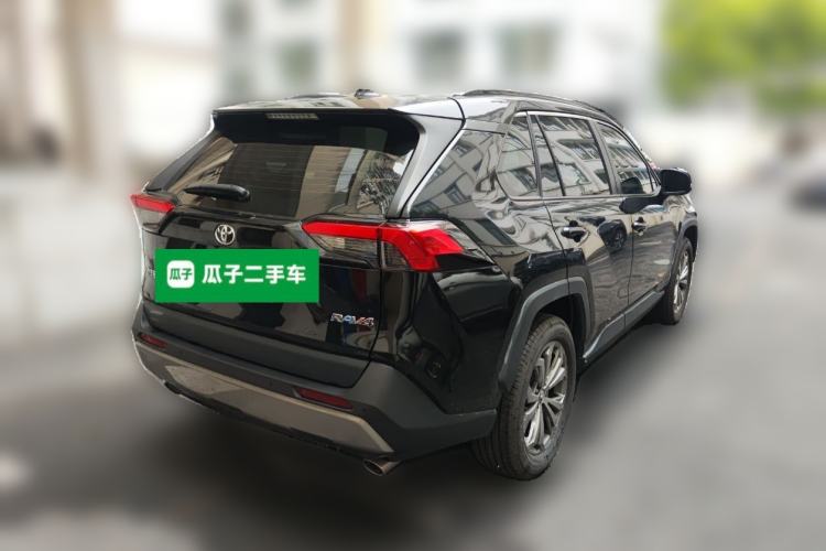 Used Toyota RAV4 2023 2.0L CVT Two-Wheel Drive Fashion Plus Edition Rear Right 45 Deg