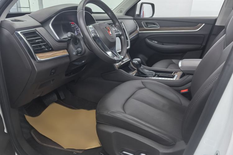 Used Roewe RX8 2018 30T Smart Connectivity Two-Wheel Drive Flagship Edition
