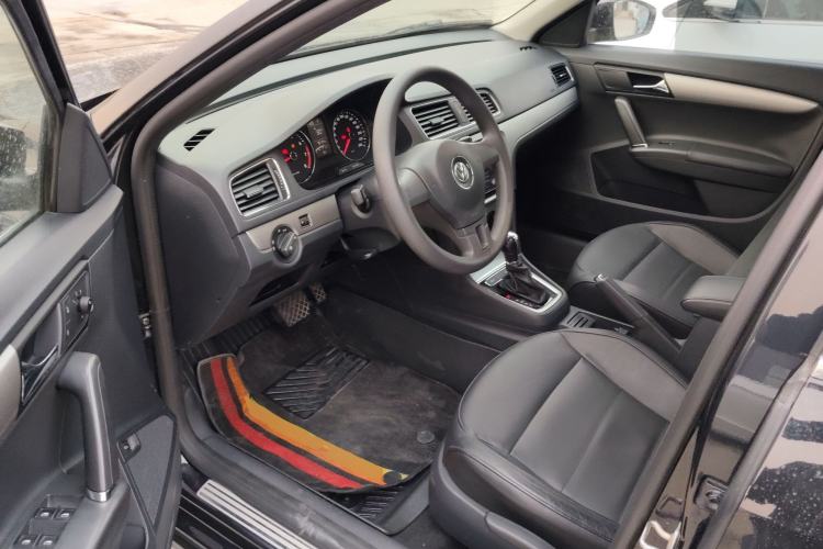 Used Volkswagen Lavida 2013 Restyled Classic 1.6L Automatic Comfort Edition
