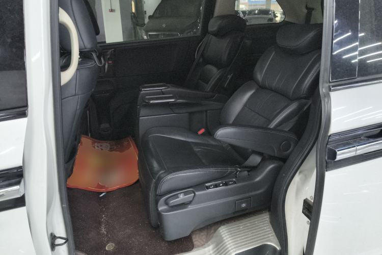 Used Honda Elysion 2016 2.4L Luxury Edition
