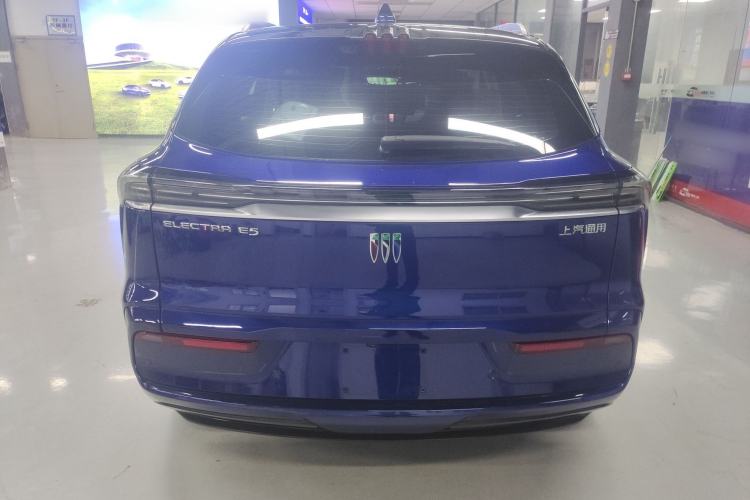 Used Buick E5 2023 Avia Four-Wheel Drive Version
