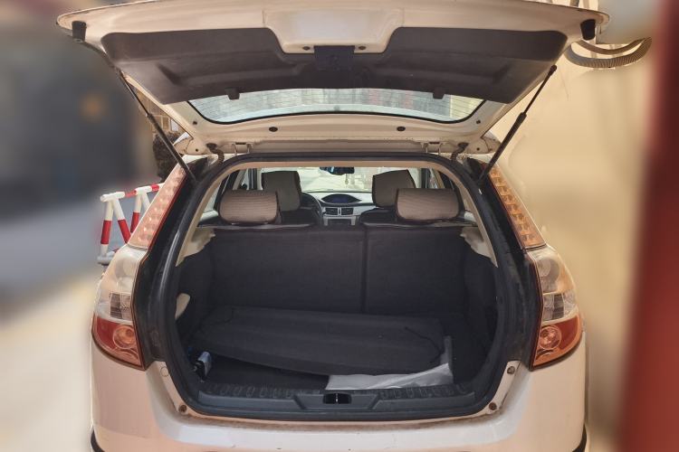 Used Dongfeng Aeolus H30 2010 1.6L Manual Luxury Version
