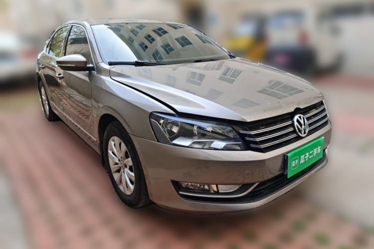 Used Volkswagen Passat 2013 1.8TSI DSG Prestige Edition Front Right 45 Deg