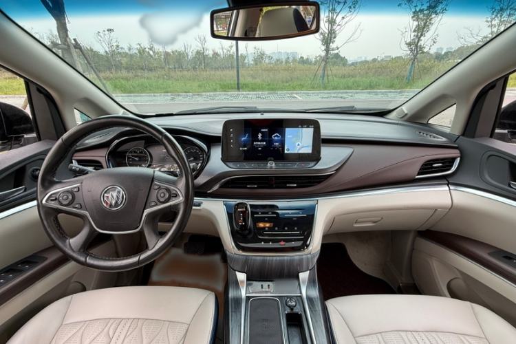 Used Buick GL8 2021 Land Cruiser Executive Class 652T Luxury Model
