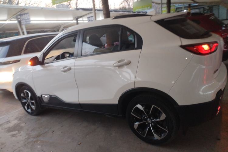 Used Dongfeng Aeolus AX4 2017 1.6L DCT Trendy Style
