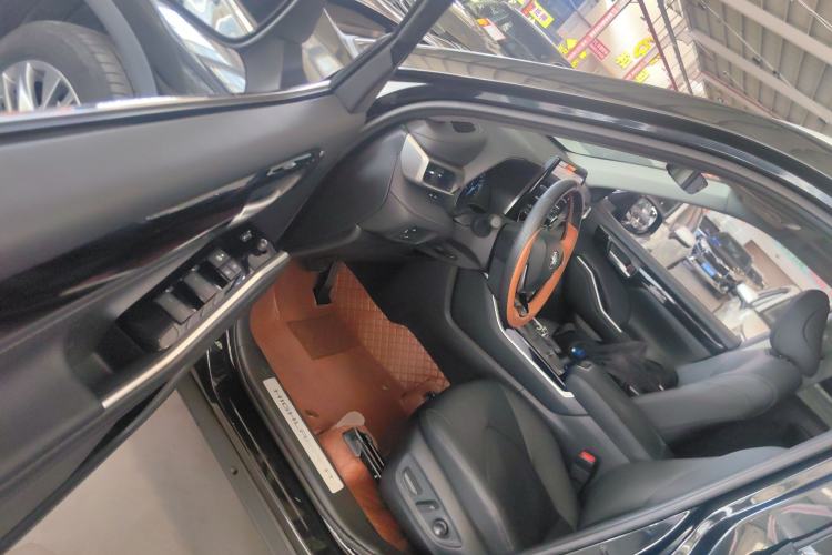 Used Toyota Highlander 2023 2.5L Smart Electric Hybrid Dual-Engine Four-Wheel Drive Prestige Version – 7 Seats
