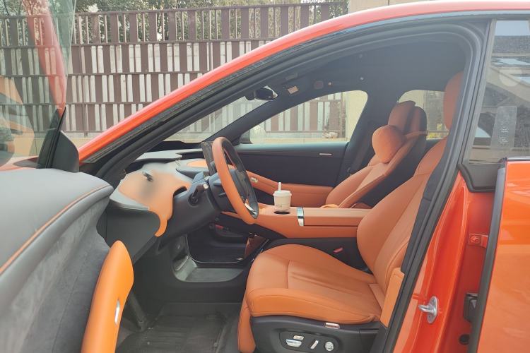 Used Xiaomi Auto YU7 2025 Ultra-Long Range High-Performance All-Wheel-Drive Max Edition
