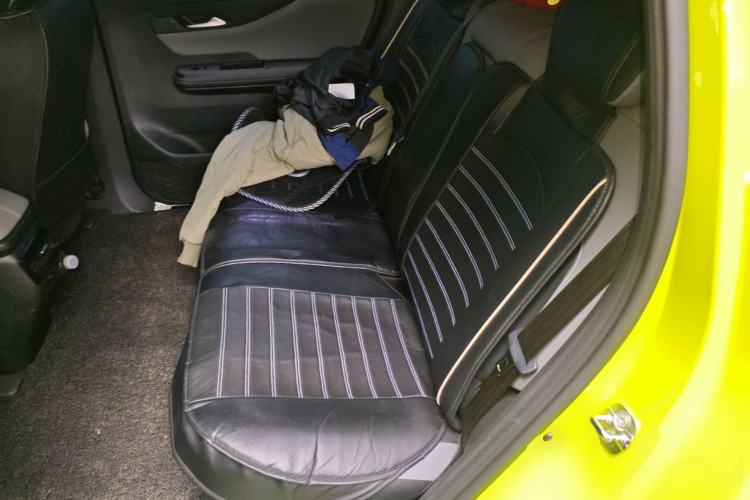 Used Hycan Z03 2022 510 km Range Trendy Cool Version 160 kW 61.13 kWh Left Rear Seat