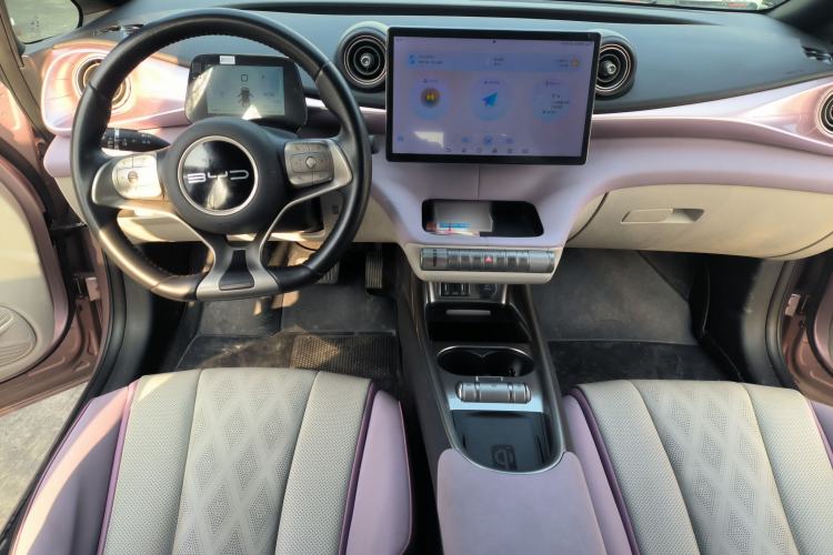 Used BYD Dolphin 2023 420 km Fashion Edition
