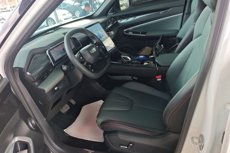 Used Geely Auto Emgrand X7 Sport 2024 1.5TD Smart Connect+ Left Front Seat