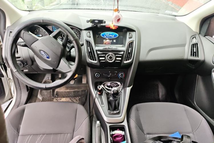 Used Ford Focus 2017 Hatchback 1.6L Manual Comfort Plus SmartDrive Edition
