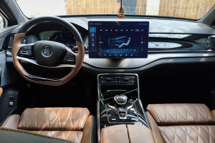 Used BYD Tang New Energy 2021 DM-i 112KM Prestige Model Center Console