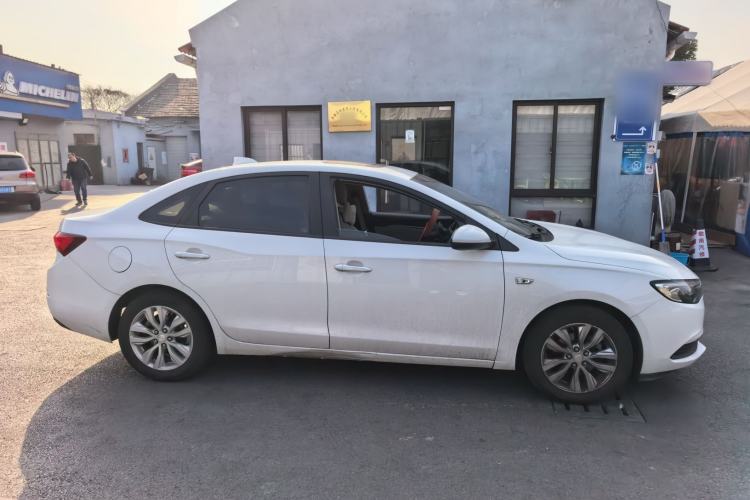 Used Buick GT 2019 15T Dual-Clutch Connected Elite Model China VI