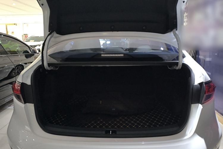 Used Toyota Levin 2023 Smart Electric Hybrid Dual-Engine 1.8L Luxury Edition
