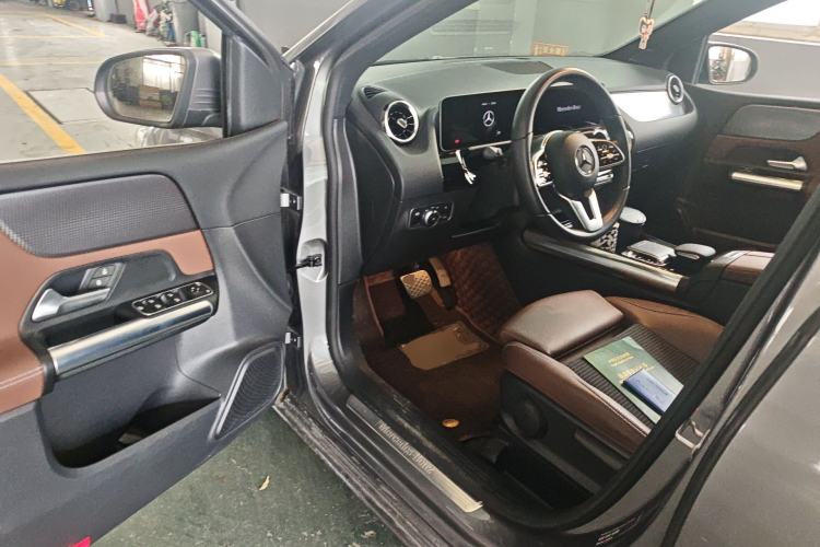 Used Mercedes-Benz B-Class 2020 B 200 Sport Edition Driver Seat