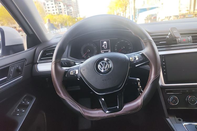 Used Volkswagen Lamando 2019 230TSI DSG Vision Edition China VI Standard Steering Wheel