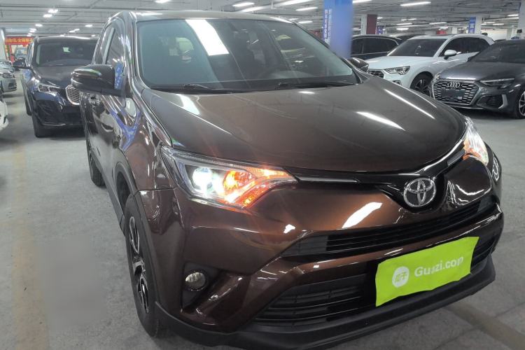 Used Toyota RAV4 2019 2.0L CVT Two-Wheel Drive Pioneer Edition China V Standard
