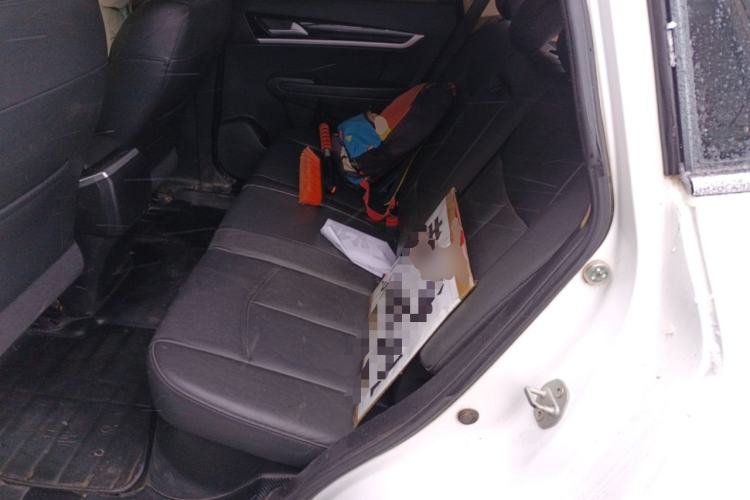 Used Dongfeng Aeolus AX7 2015 2.0L Manual Zhiyi Trim
