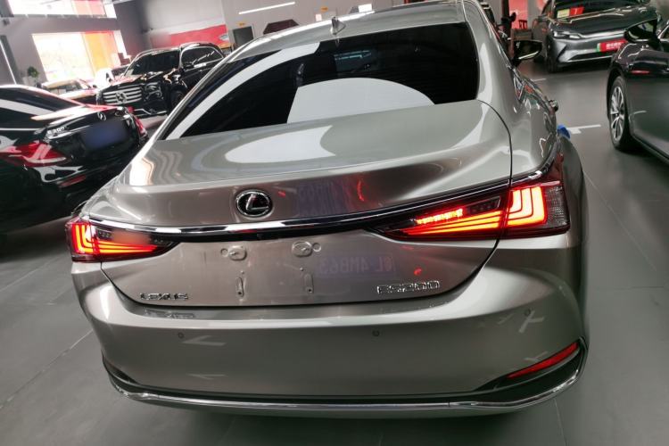 Used Lexus ES 2022 200 Luxury Edition