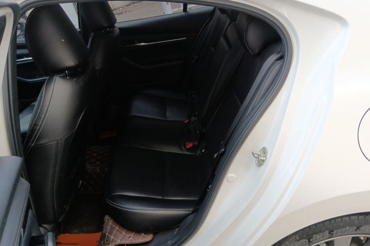 Used Mazda 3 Axela 2022 2.0L Automatic ZhiXuan Edition
