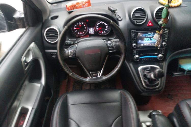 Used Haval H6 2015 Upgraded Model 1.5T Manual Two-Wheel Drive Elite Version Steering Wheel