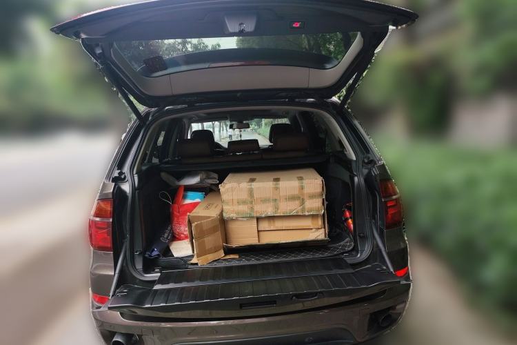 Used BMW X5 2011 xDrive35i Luxury Model Trunk