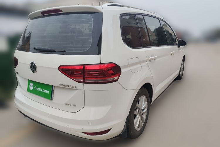 Used Volkswagen Touran 2016 Volkswagen Touran L 280TSI DSG Comfort Edition Rear Right 45 Deg