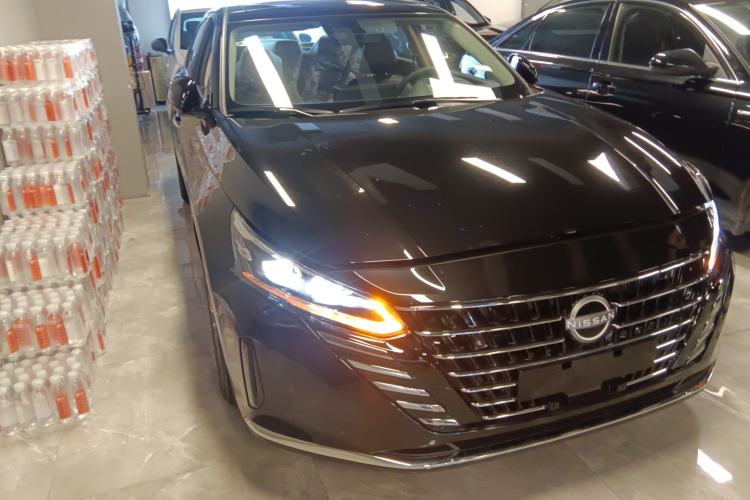 Used Nissan Teana 2025 Model 2.0L XL-TLS Enjoyment Edition