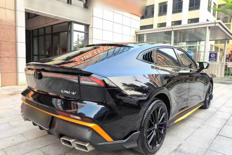 Used CHANGAN UNI-V 2024 1.5T Prestige Sport Edition Exterior 5