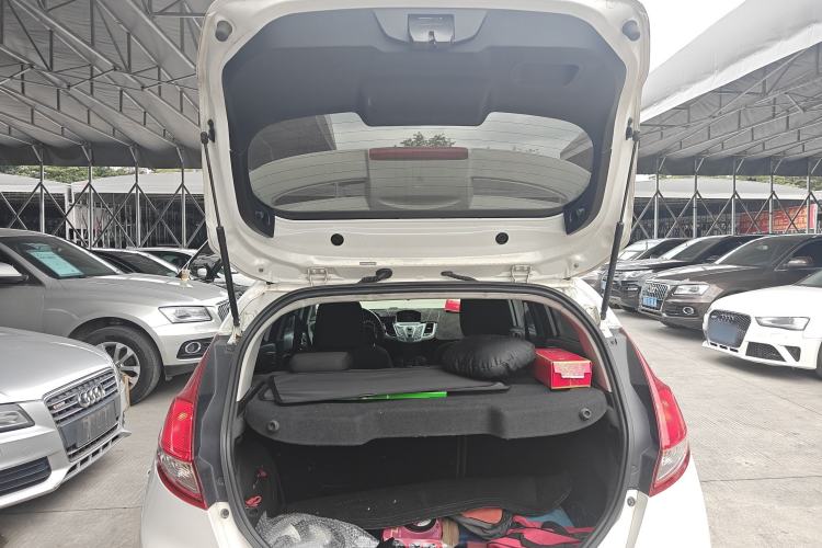 Used Ford Fiesta 2013 Hatchback 1.5L Automatic Fashion Edition
