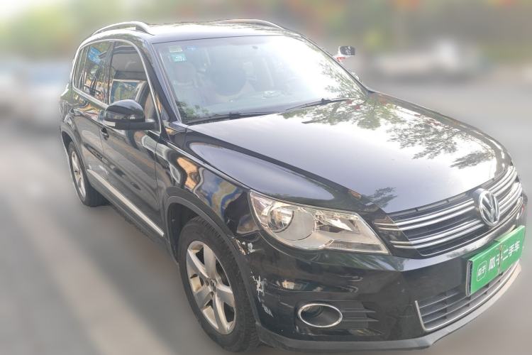 Used Volkswagen Tiguan 2012 1.8TSI Automatic All-Wheel Drive Elite Edition Front Right 45 Deg