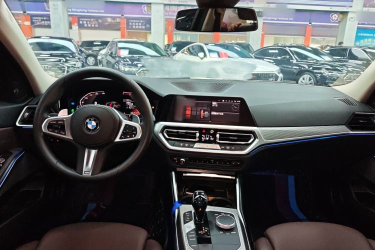 Used BMW 3 Series 2020 Restyled 325i M Sport Night Edition Package Center Console
