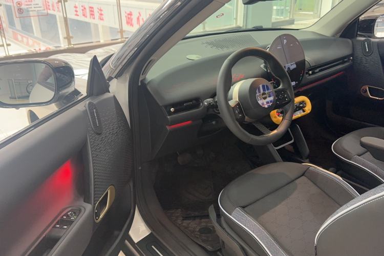 Used MINI Electric MINI COOPER 2025 Model Facelift 466km COOPER E Classic Style
