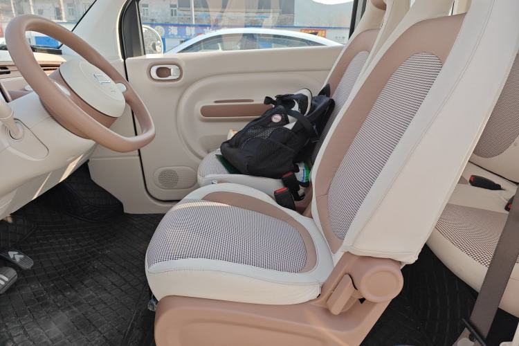 Used Bestune Pony 2026 222km Colorful Horse Left Front Seat