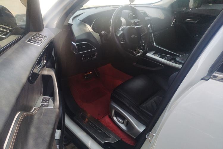 Used Jaguar F-PACE 2018 2.0T Four-Wheel Drive Urban Luxury Edition
