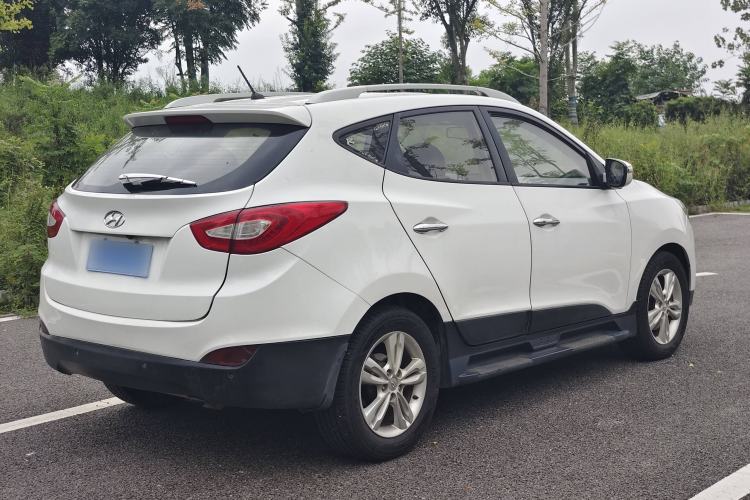 Used Hyundai ix35 2013 2.0L Automatic Two-Wheel Drive Smart GLS China IV Standard