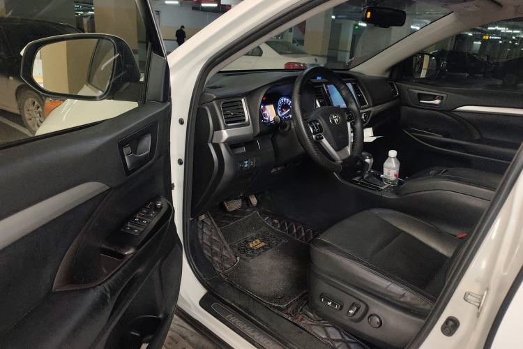 Used Toyota Highlander 2017 2.0T Four-Wheel Drive Luxury Edition 7 Seats
